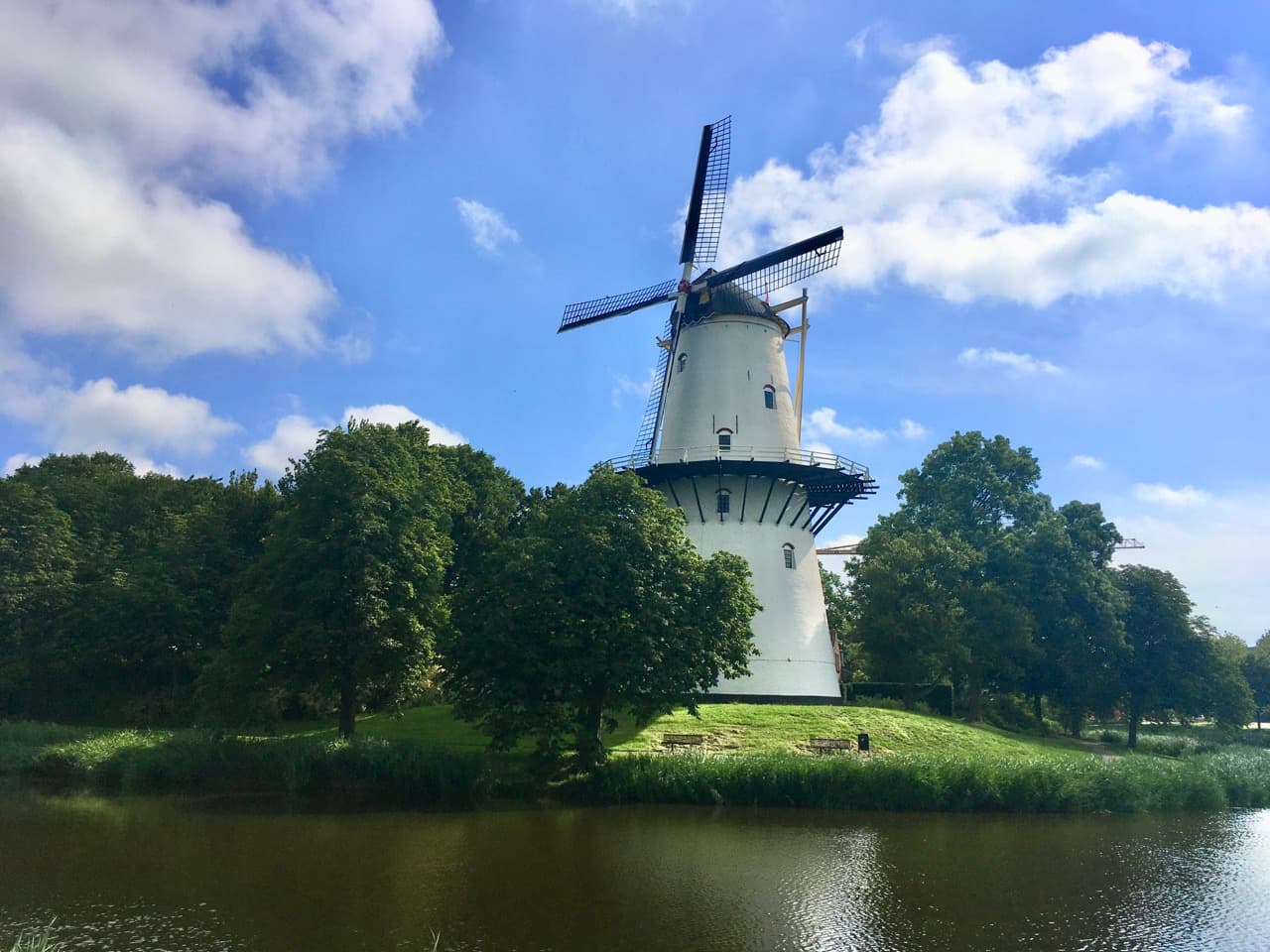 Langs boerderijwinkels en molens via Domburg, Oostkapelle, Veere en Middelburg